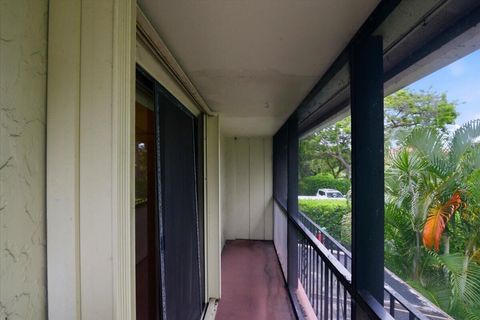 Tiny photo for 275 Jacaranda Drive, Plantation, FL 33324 (MLS # B26037538)