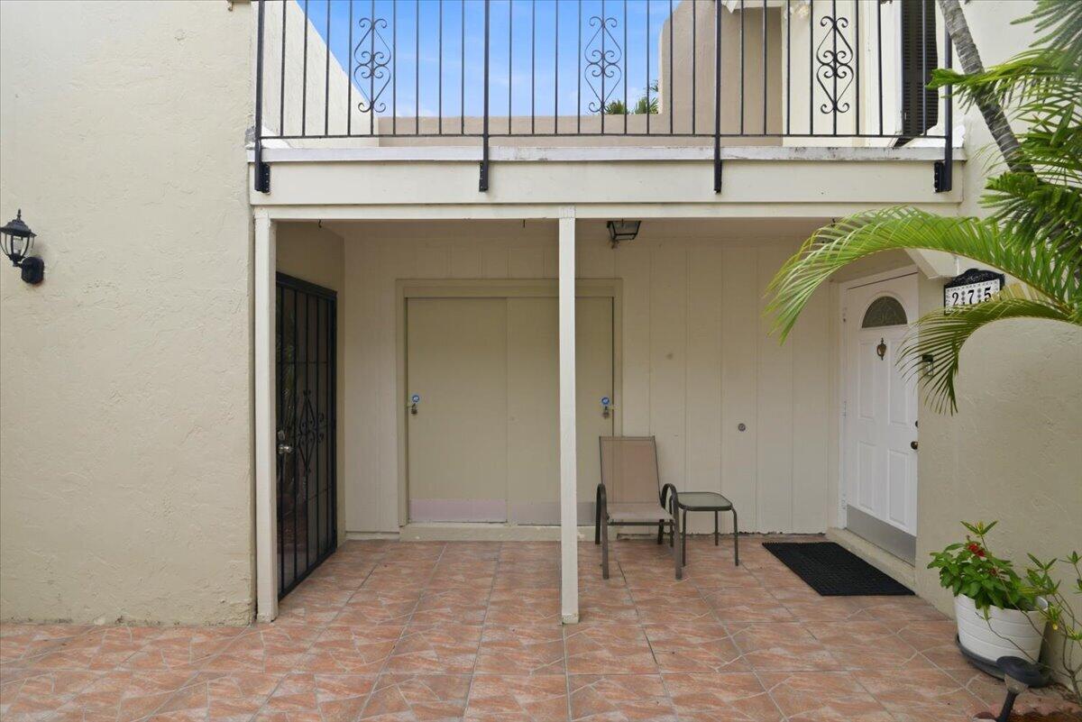 275 Jacaranda Drive
