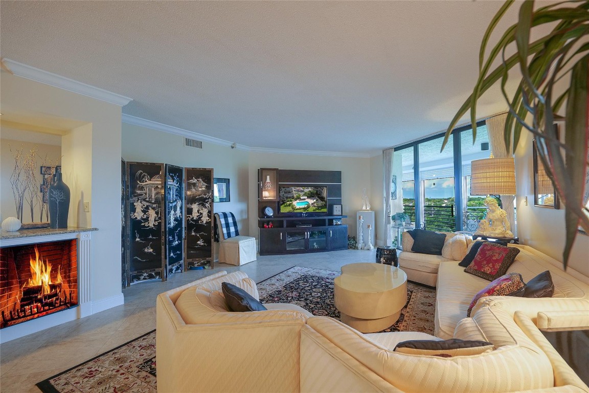ENVIRON TOWERS - Residential