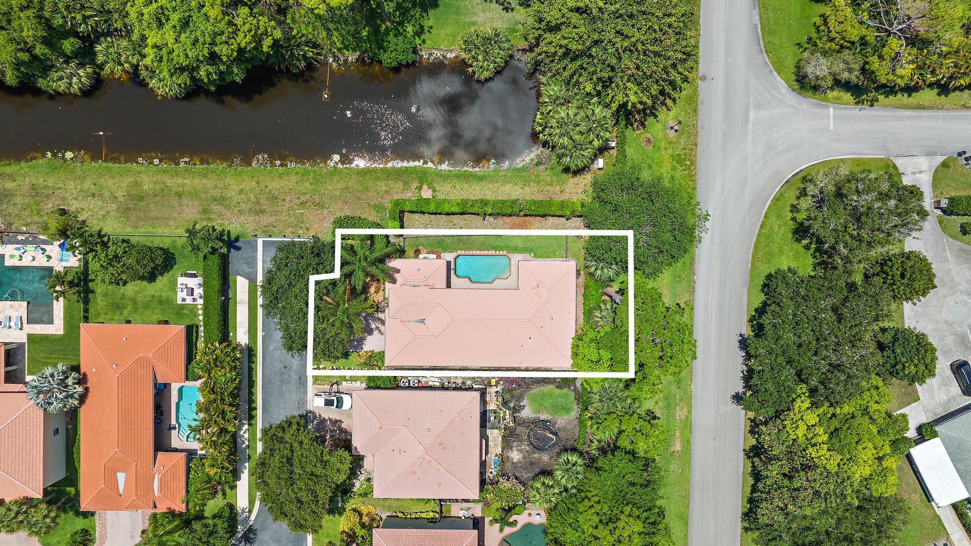 HIDDEN HOLLOW - Residential