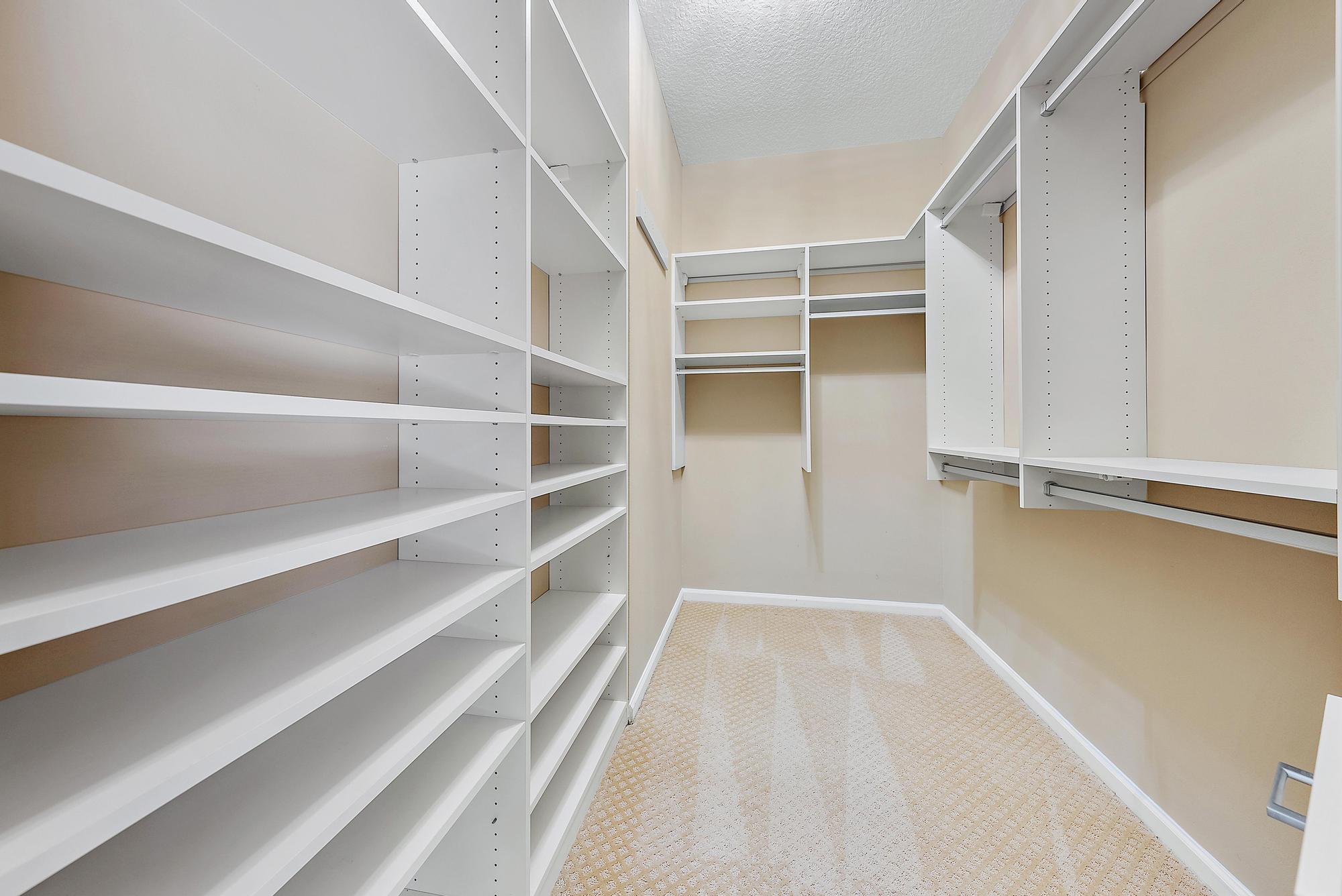 HIDDEN HOLLOW - Residential