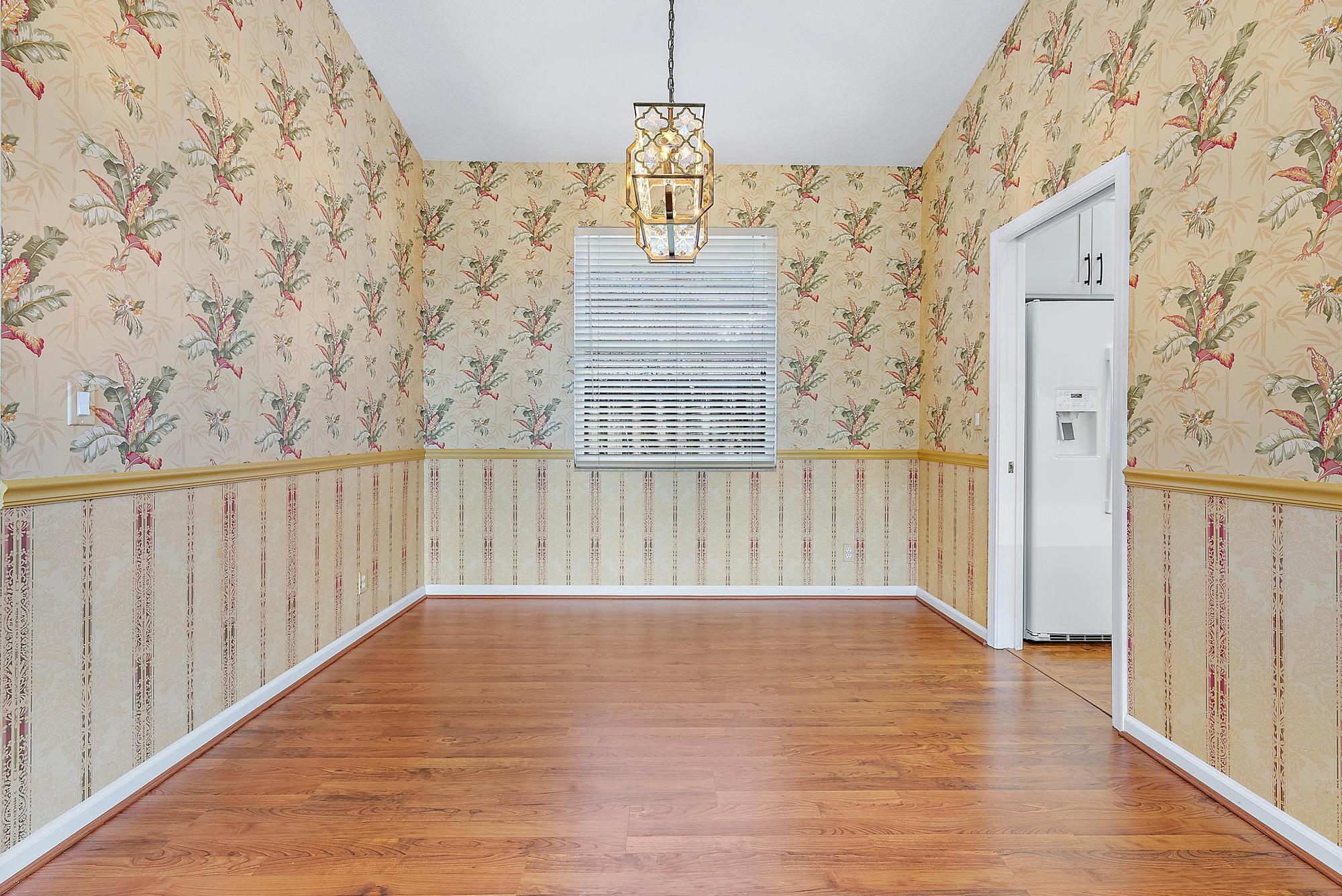 HIDDEN HOLLOW - Residential