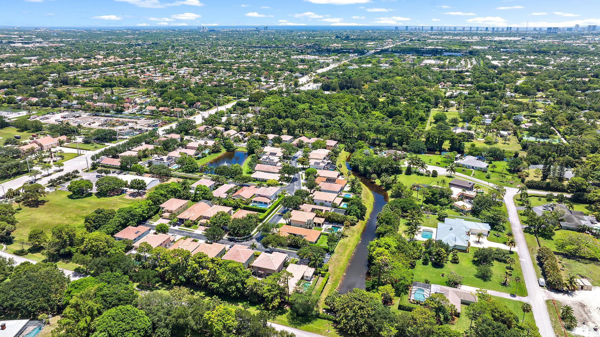 HIDDEN HOLLOW - Residential