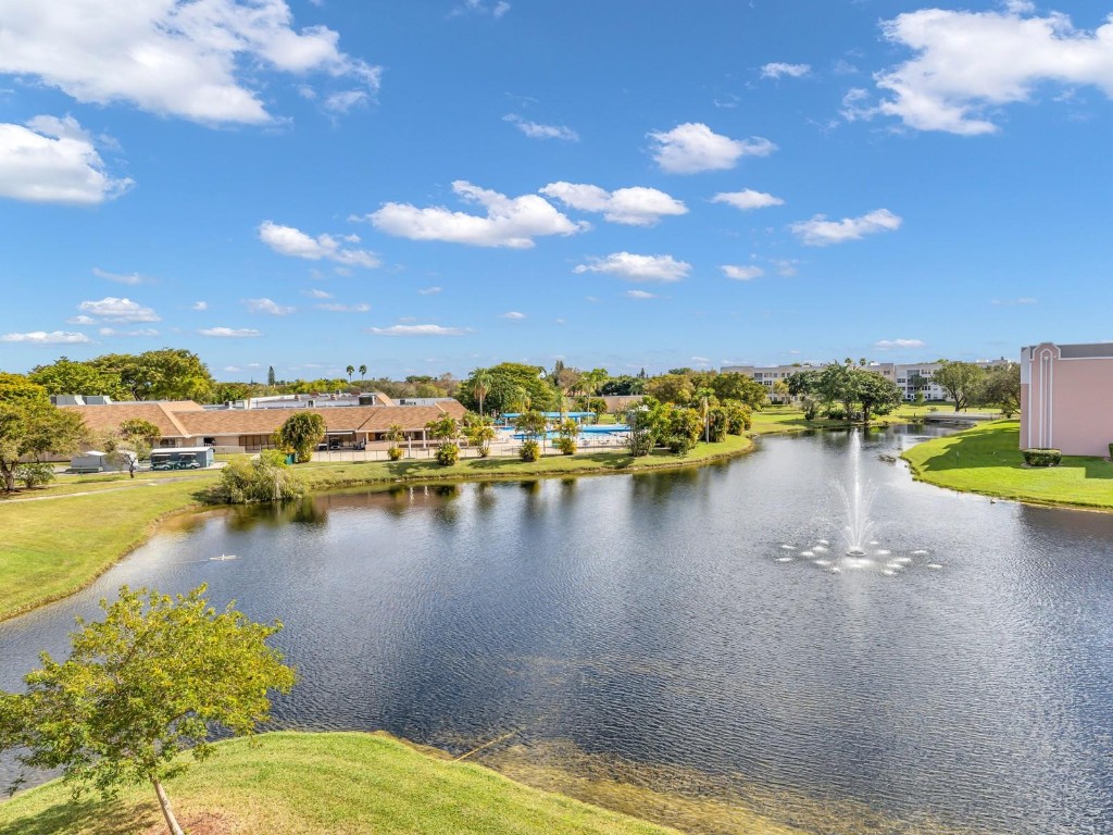 Sunrise Lakes Phase 4 - Residential