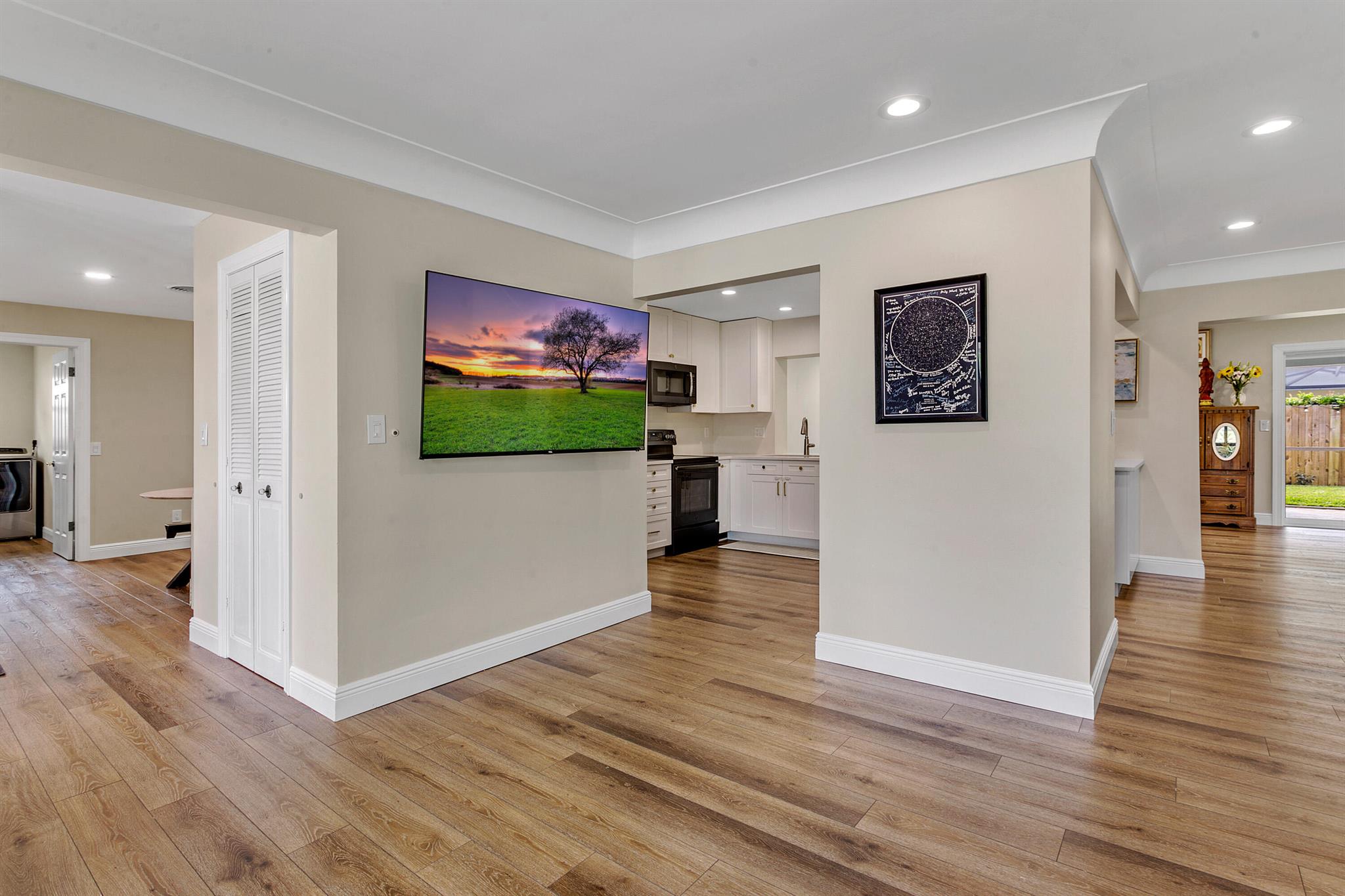 728 Robin Way