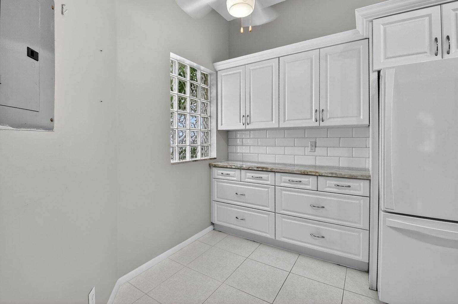 PLATINA / ALEXANDRA VILLA - Residential Lease