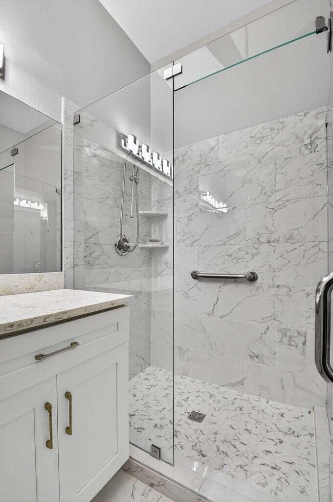 PLATINA / ALEXANDRA VILLA - Residential Lease