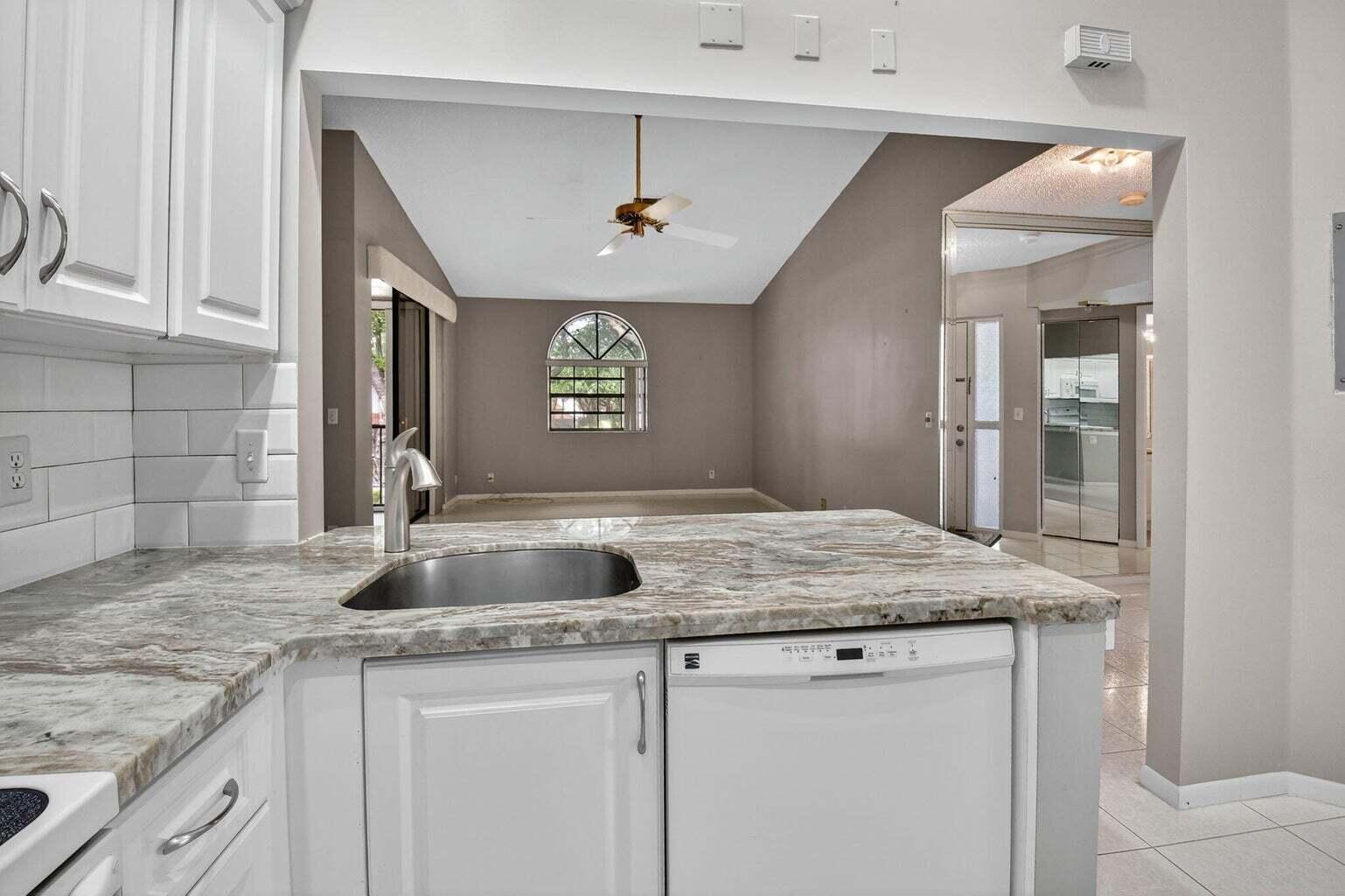 PLATINA / ALEXANDRA VILLA - Residential Lease