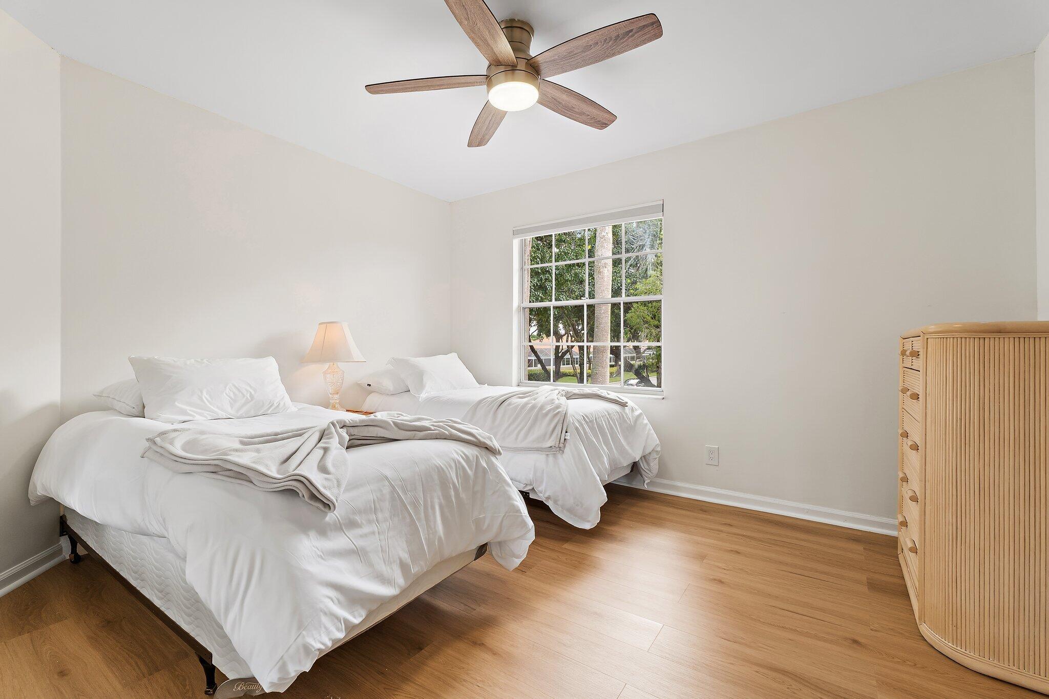 PGA RESORT COMMUNITY OF E - Residential Lease