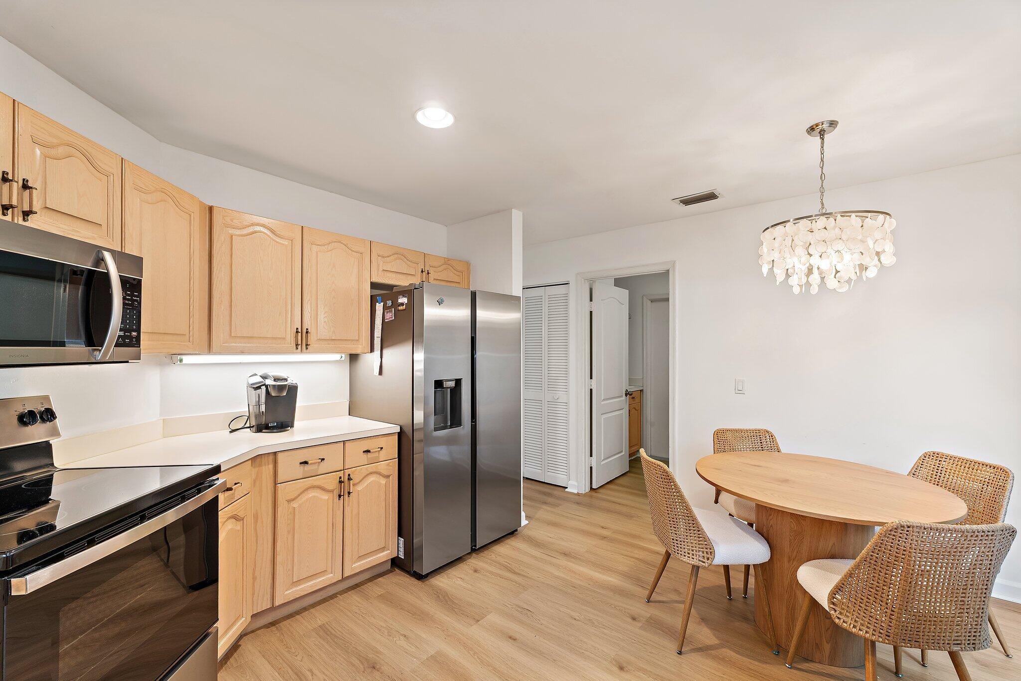 PGA RESORT COMMUNITY OF E - Residential Lease