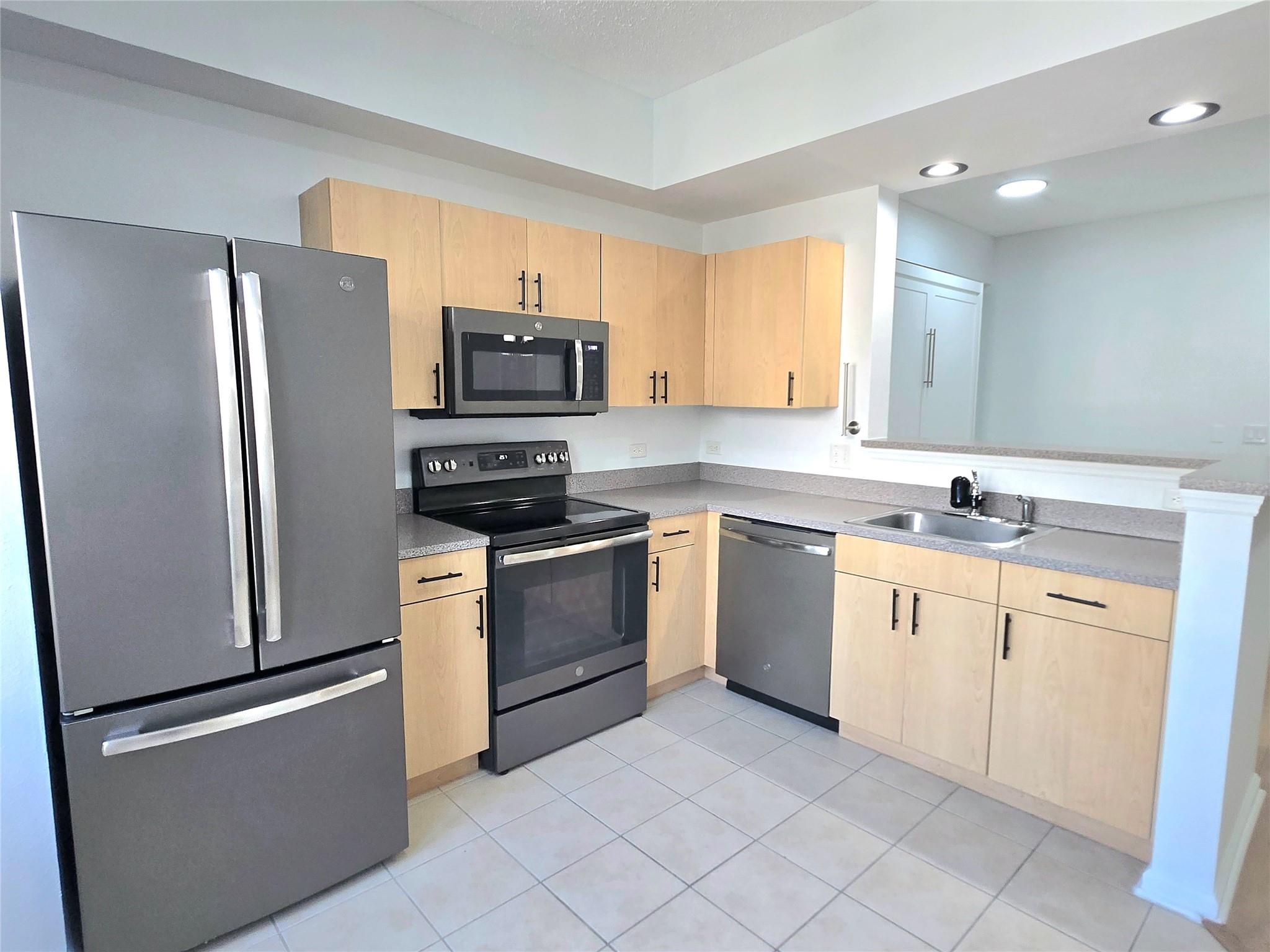 Sole At Fort Lauderdale C - Residential Lease