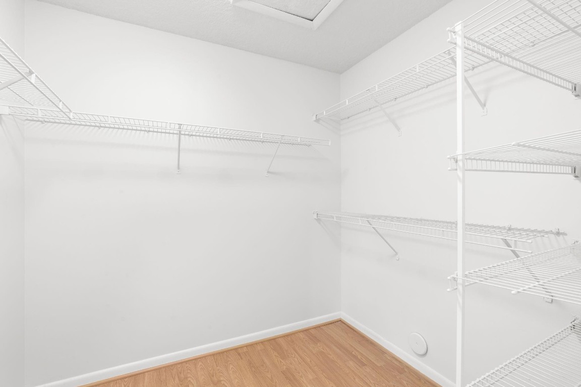 EMBASSY LAKES - Residential