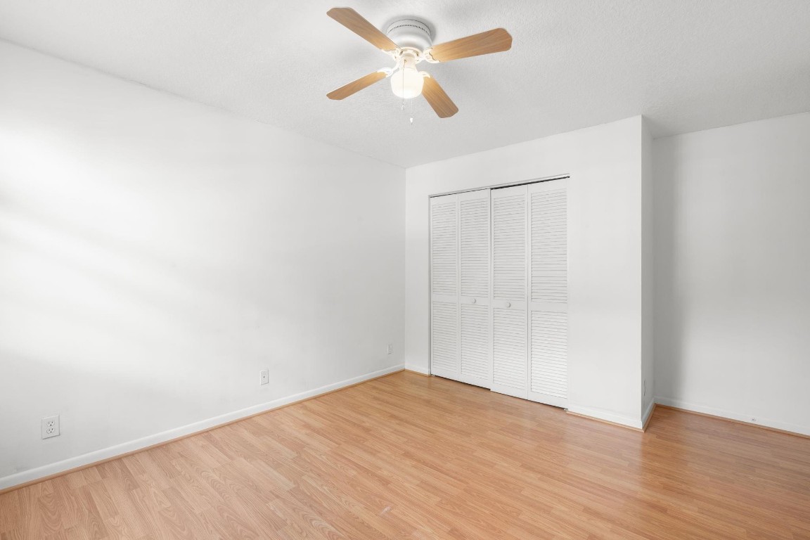 EMBASSY LAKES - Residential