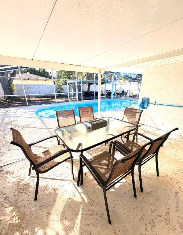 SECOND / FIRST REPLAT IN SEBASTIAN HIGHLANDS UNIT - Residential