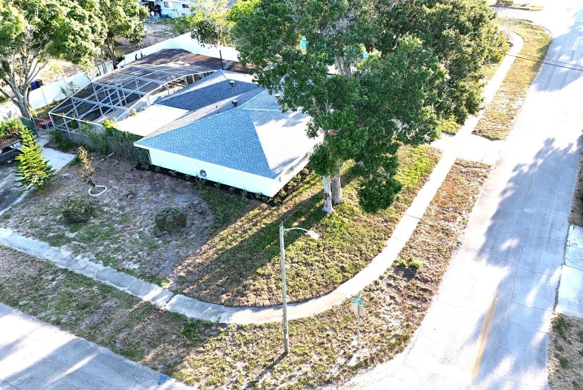 SECOND / FIRST REPLAT IN SEBASTIAN HIGHLANDS UNIT - Residential