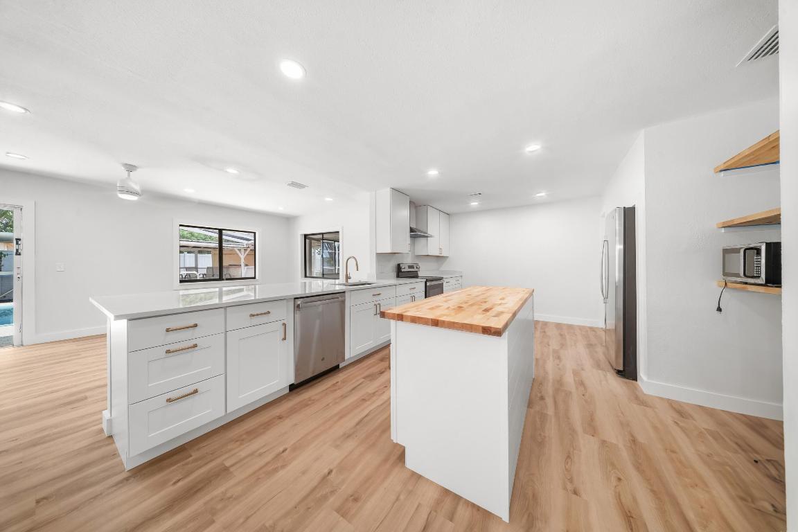 SECOND / FIRST REPLAT IN SEBASTIAN HIGHLANDS UNIT - Residential