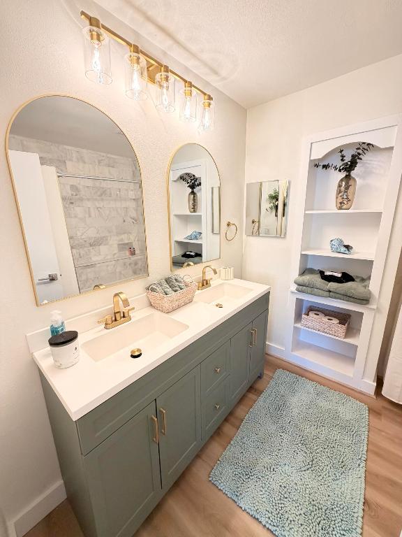 SECOND / FIRST REPLAT IN SEBASTIAN HIGHLANDS UNIT - Residential