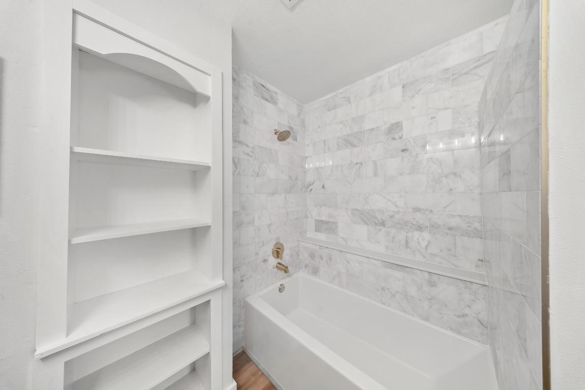 SECOND / FIRST REPLAT IN SEBASTIAN HIGHLANDS UNIT - Residential