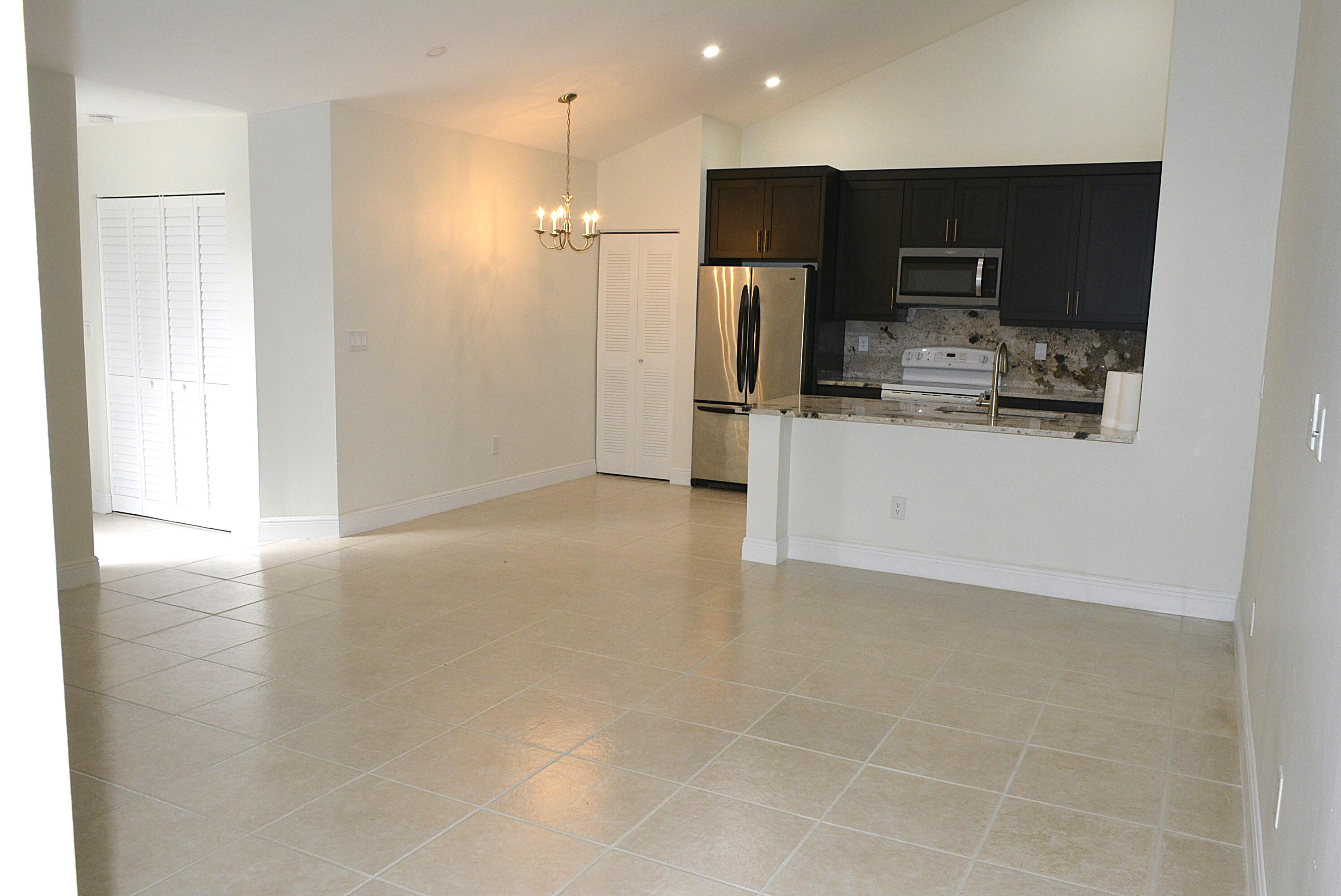 SUMMIT PINES UNIT 3 - Residential Lease