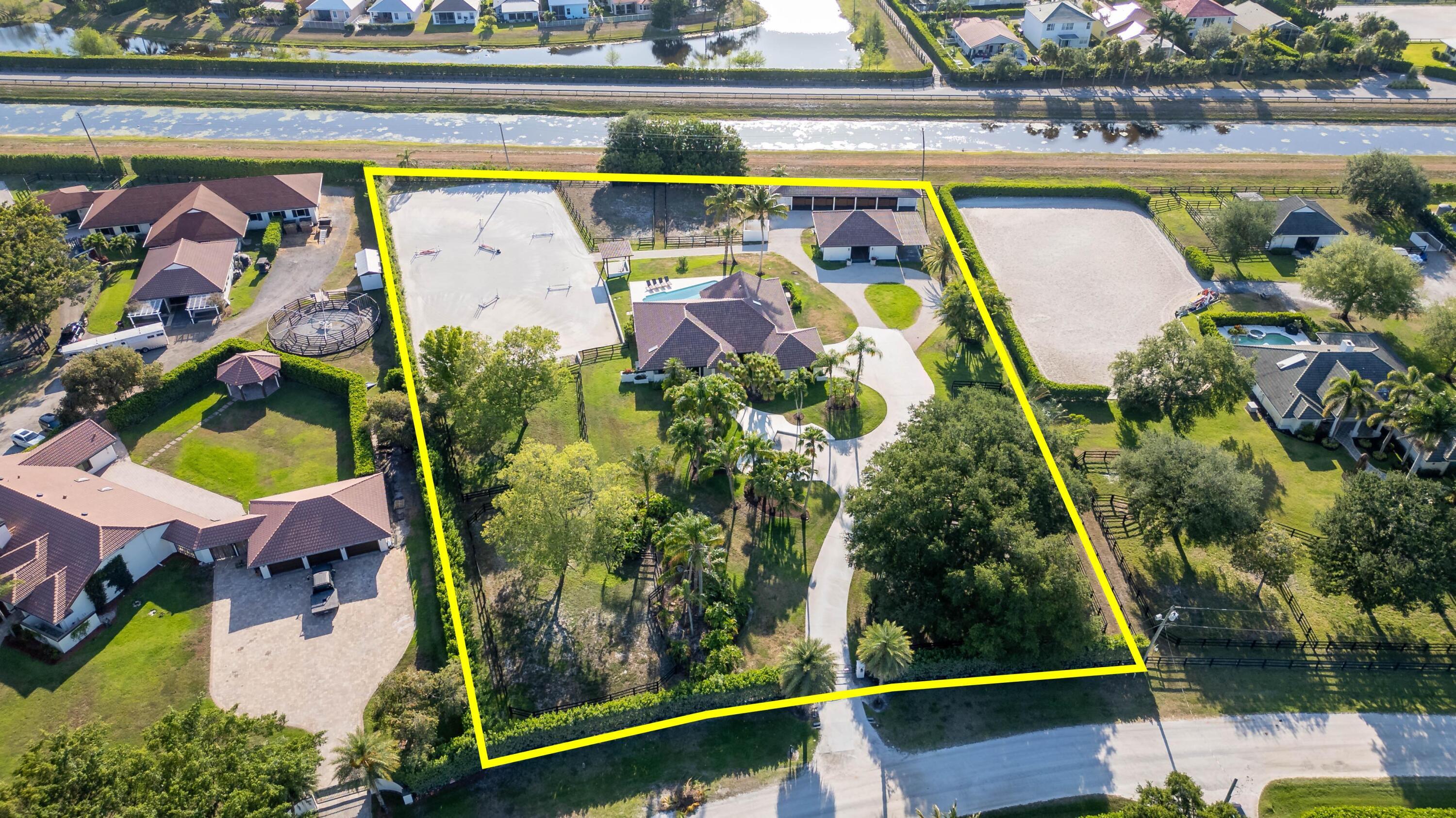 SADDLE TRAIL PARK OF WELLINGTON - Land