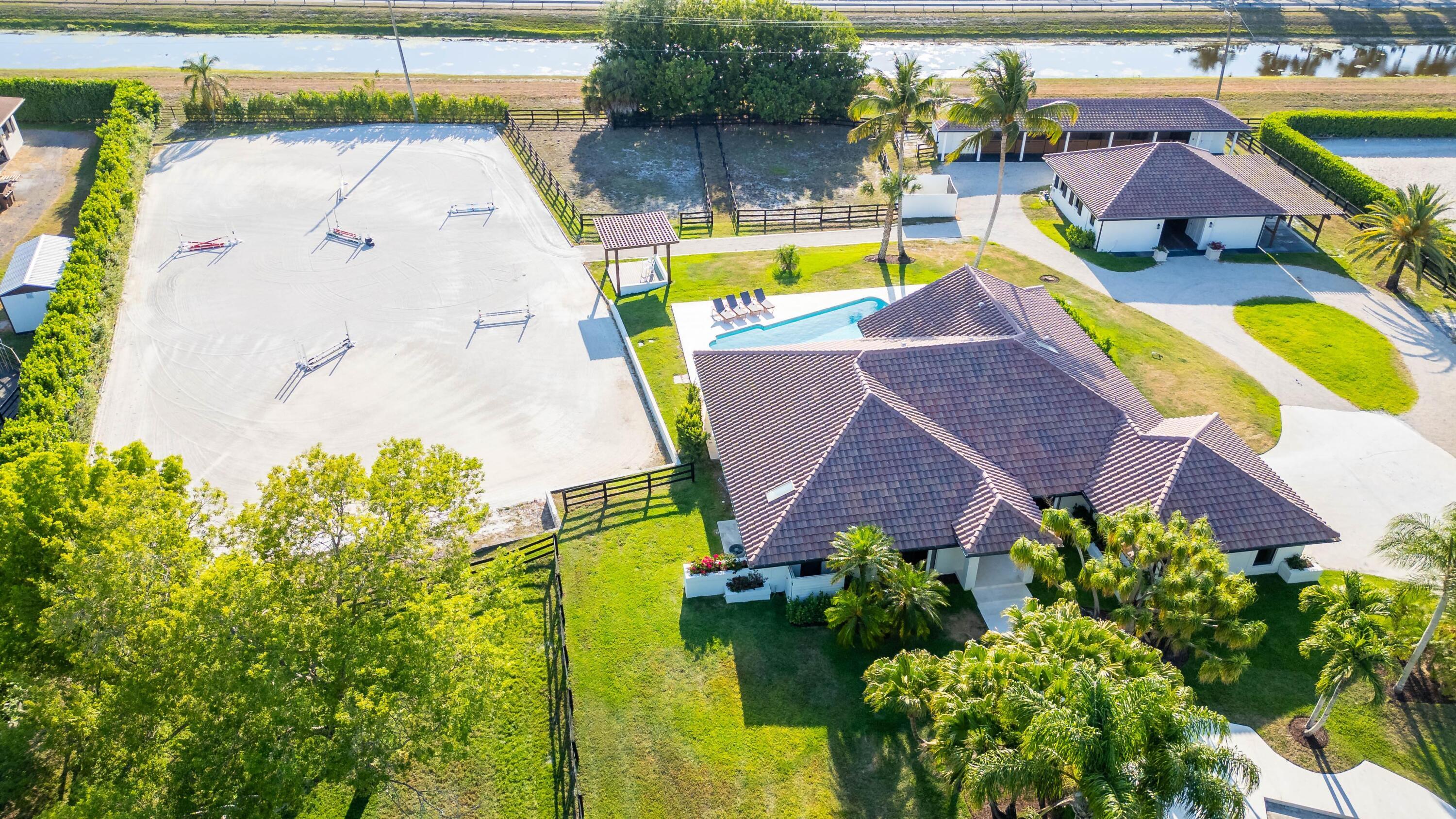 SADDLE TRAIL PARK OF WELLINGTON - Land