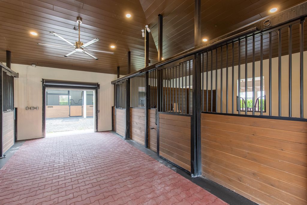 Photo of 2184 Appaloosa Trail, Wellington, FL 33414 (MLS # B26000333)