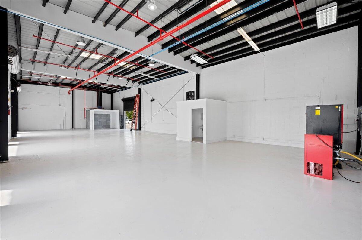 ESTATES OF SOUTH PALM BEA - Commercial Sale