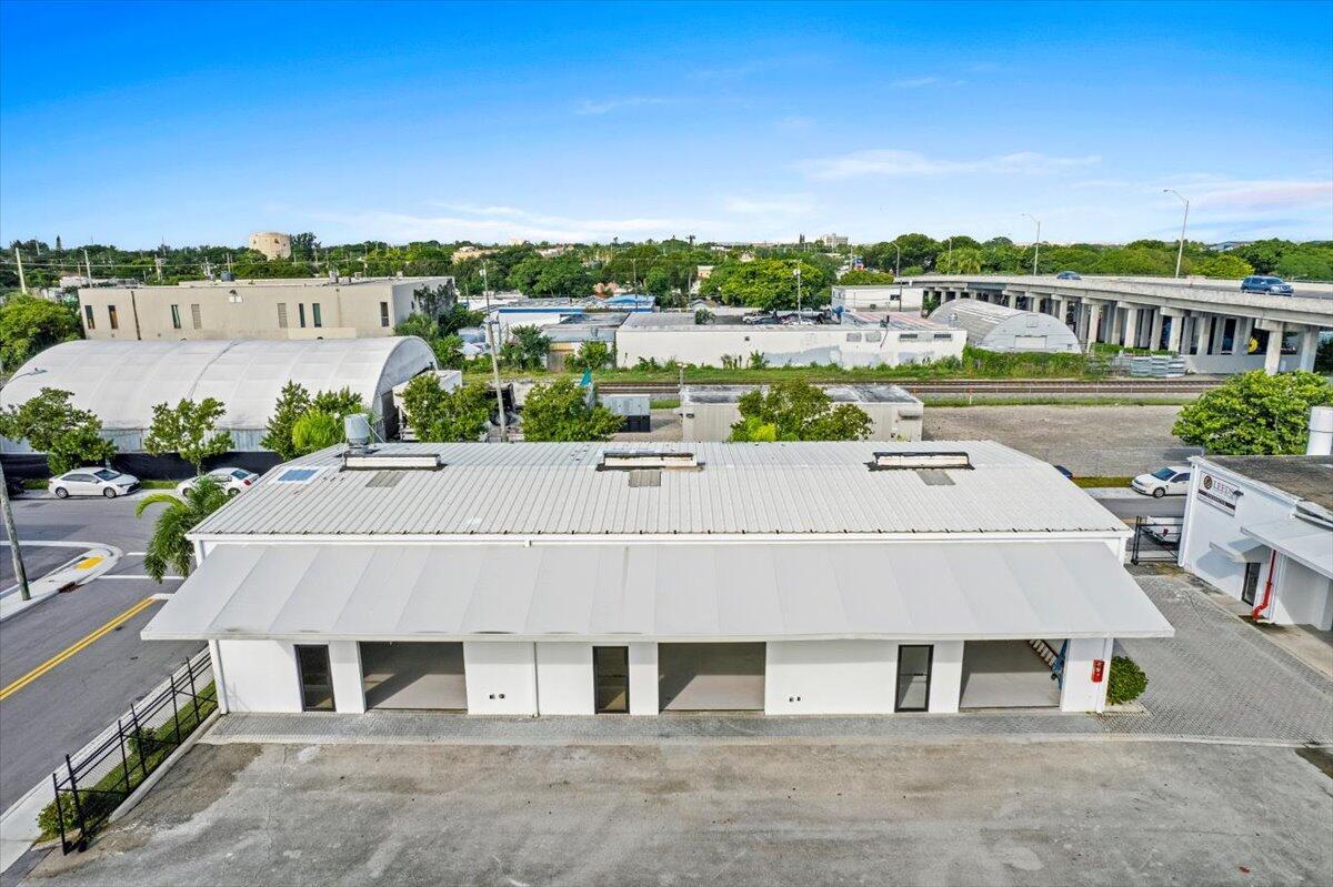 ESTATES OF SOUTH PALM BEA - Commercial Sale
