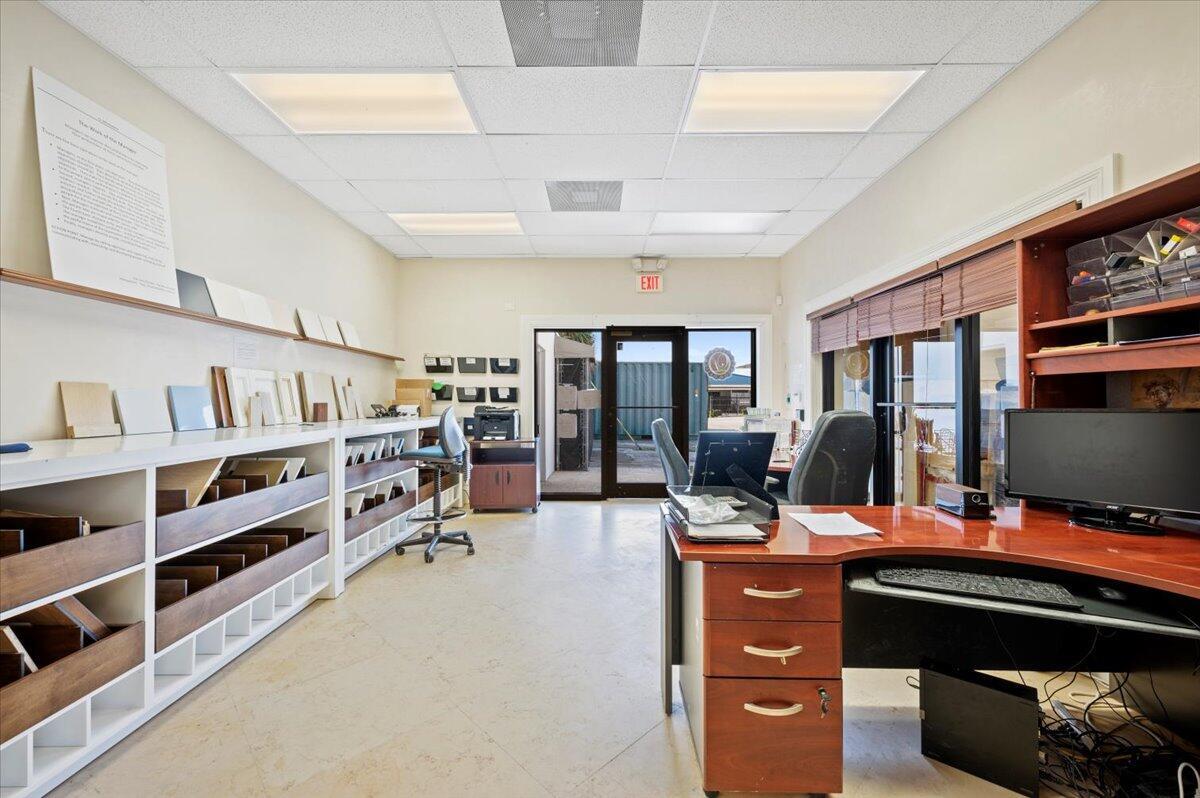 ESTATES OF SOUTH PALM BEA - Commercial Sale