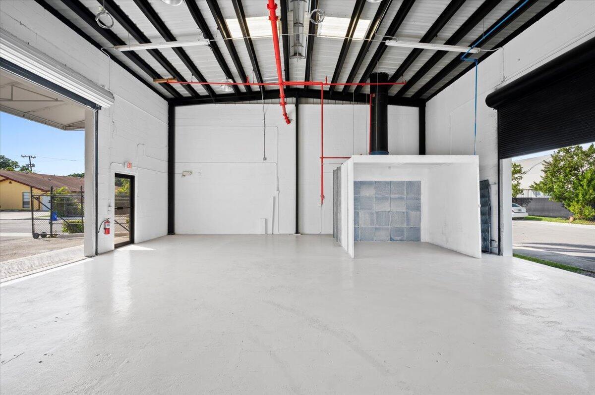 ESTATES OF SOUTH PALM BEA - Commercial Sale