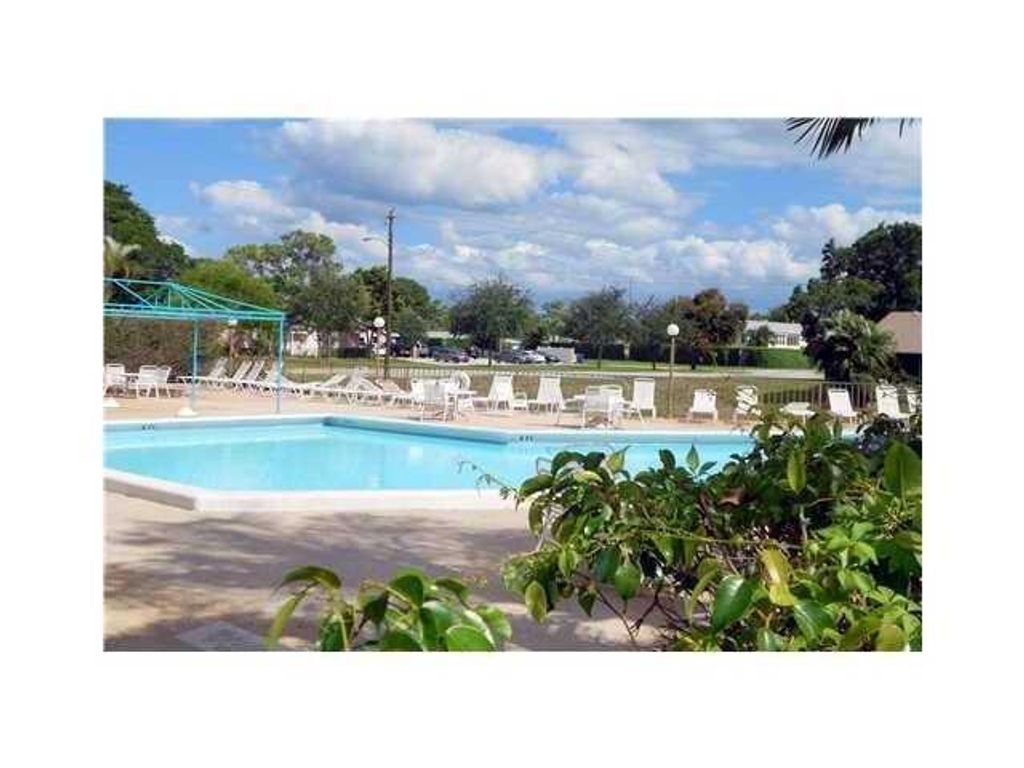 Photo of 2700 Casita 104 Way #104, Delray Beach, FL 33445 (MLS # R11110350)