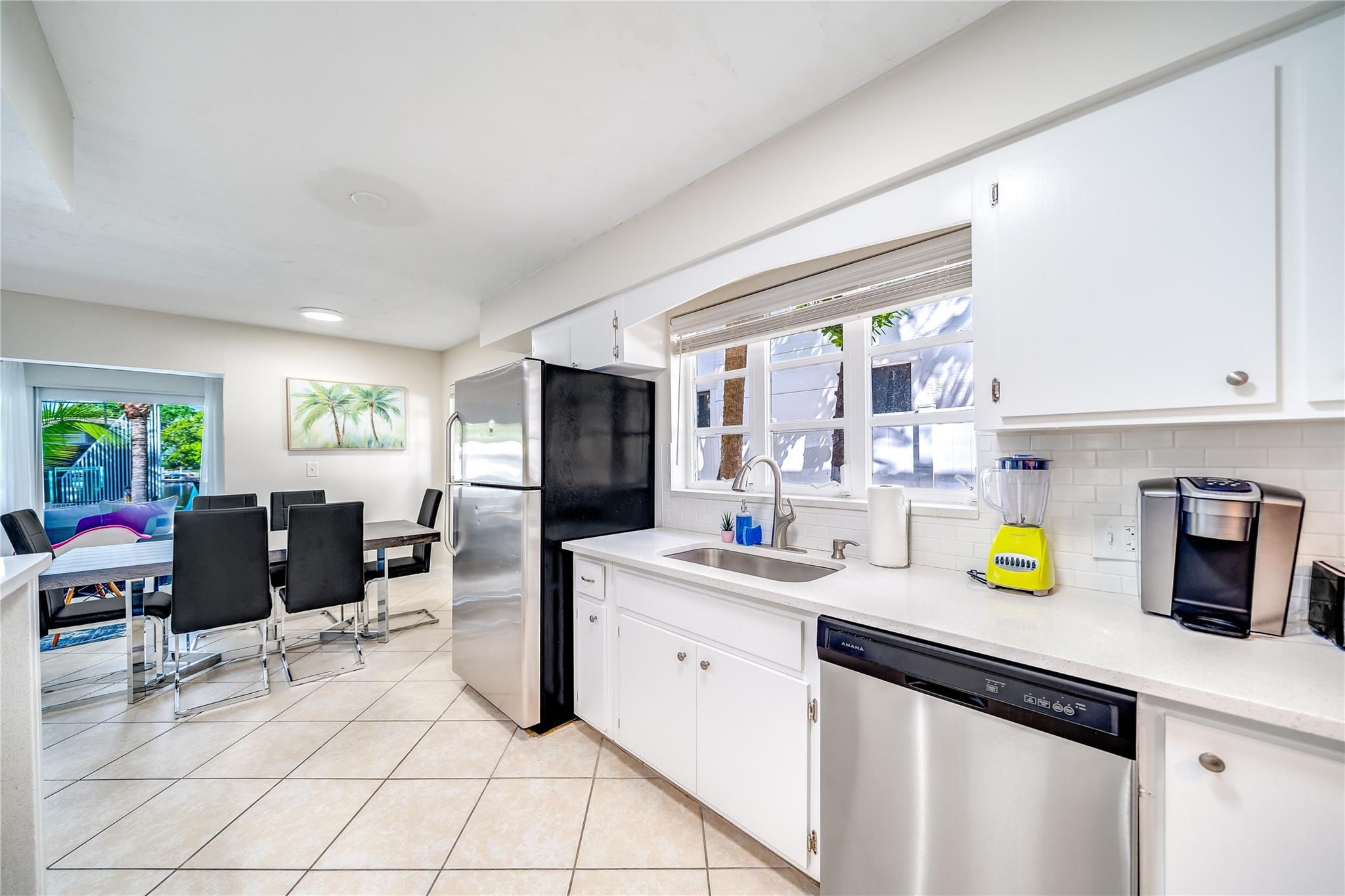 VICTORIA ISLES - Residential Income