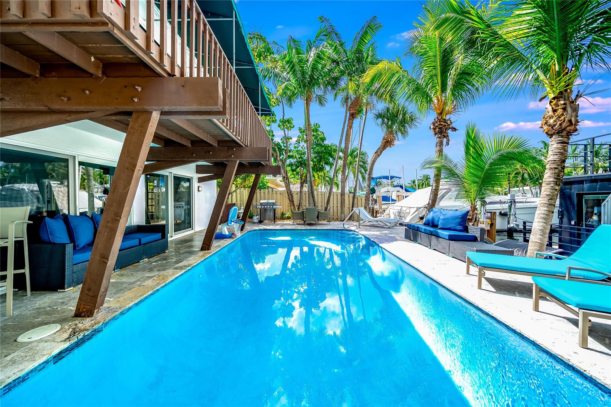 VICTORIA ISLES - Residential Income