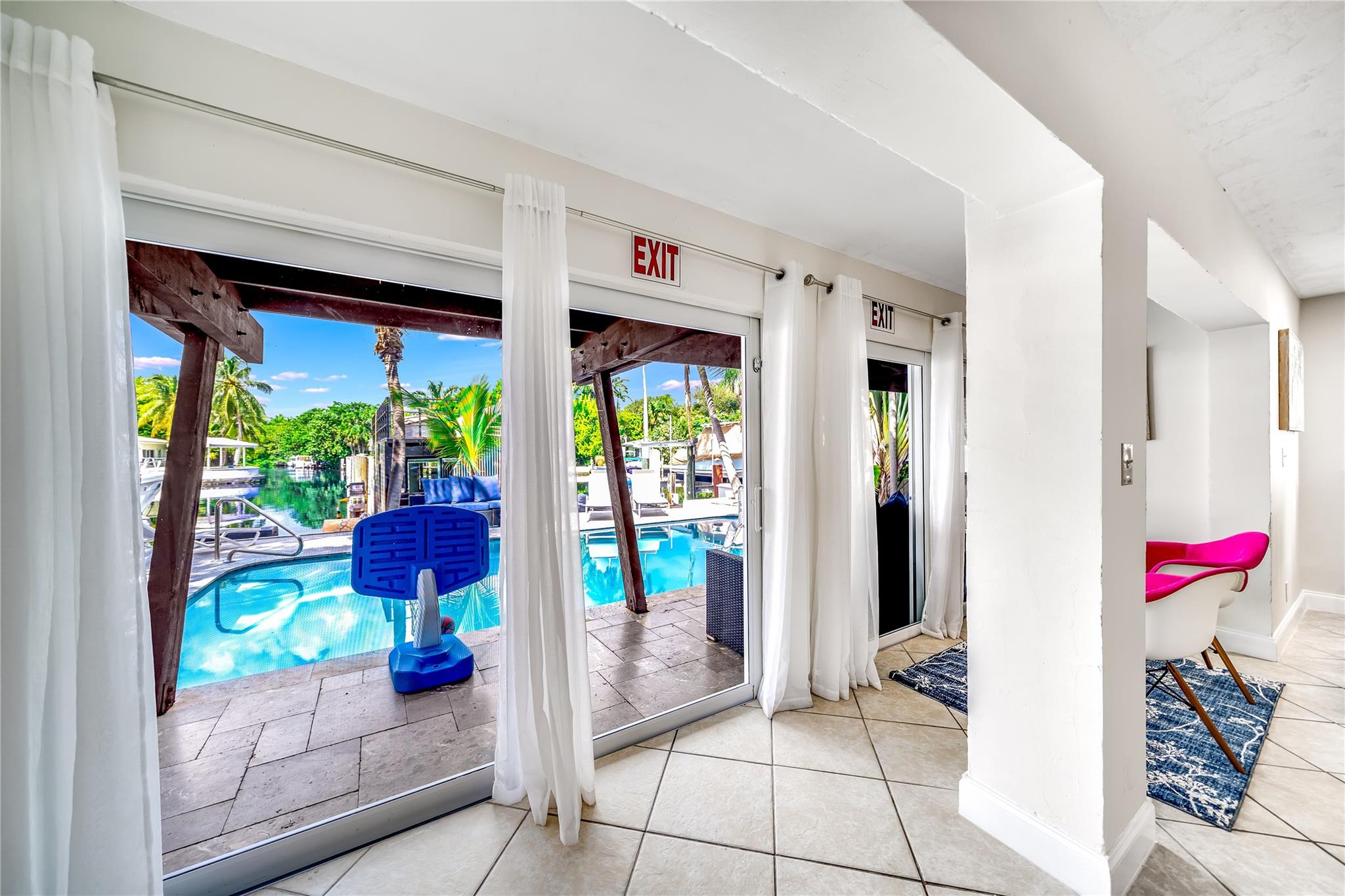 VICTORIA ISLES - Residential Income