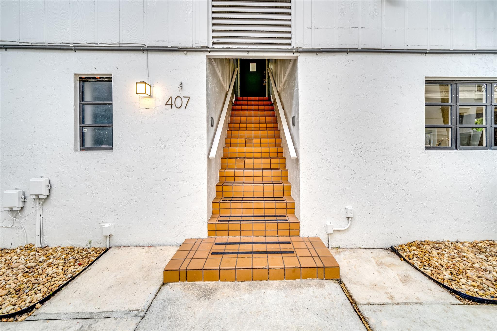 VICTORIA ISLES - Residential Income