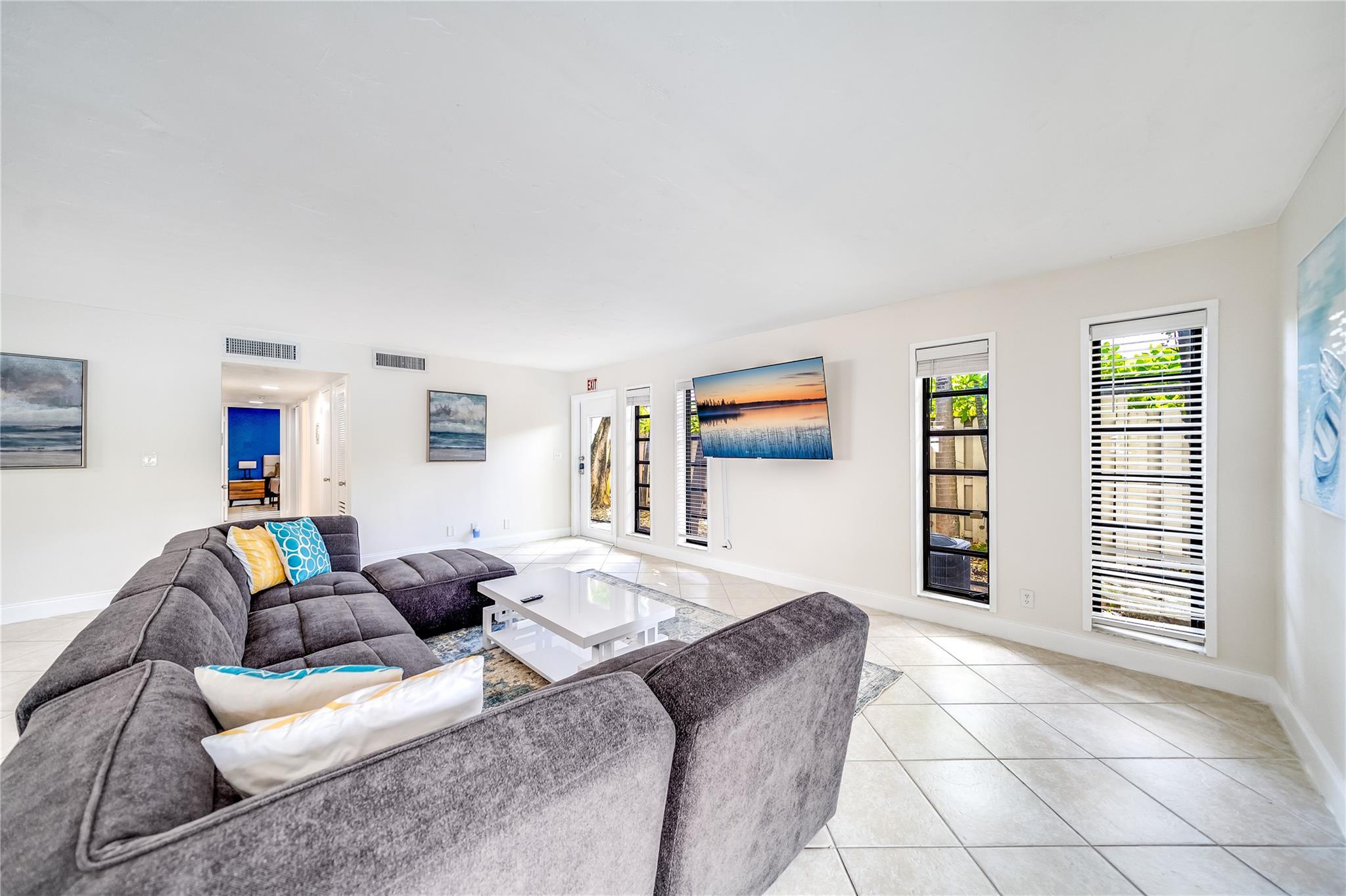 VICTORIA ISLES - Residential Income