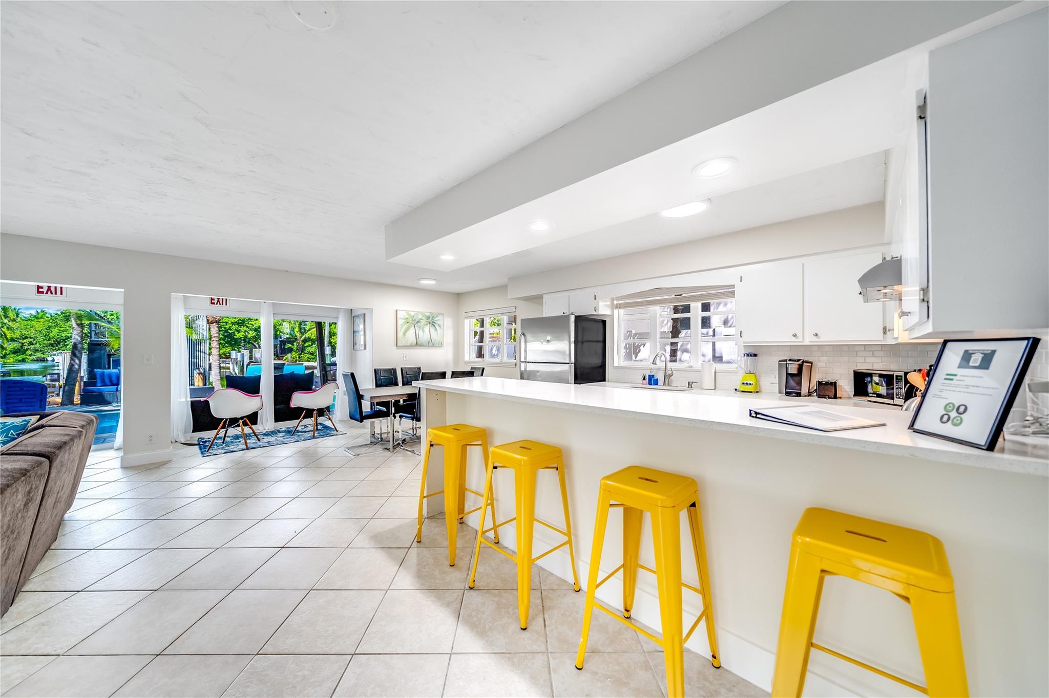 VICTORIA ISLES - Residential Income