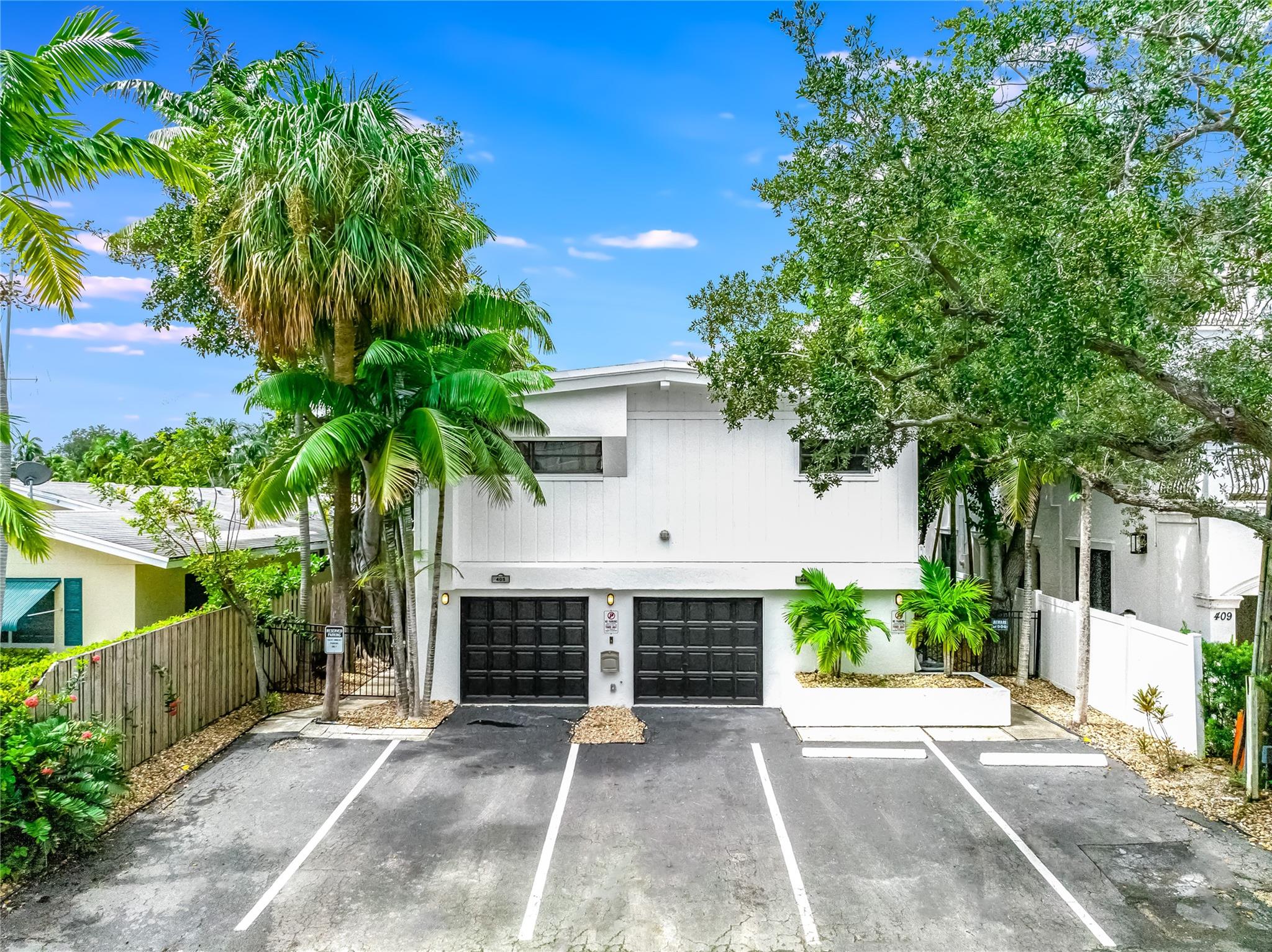 VICTORIA ISLES - Residential Income