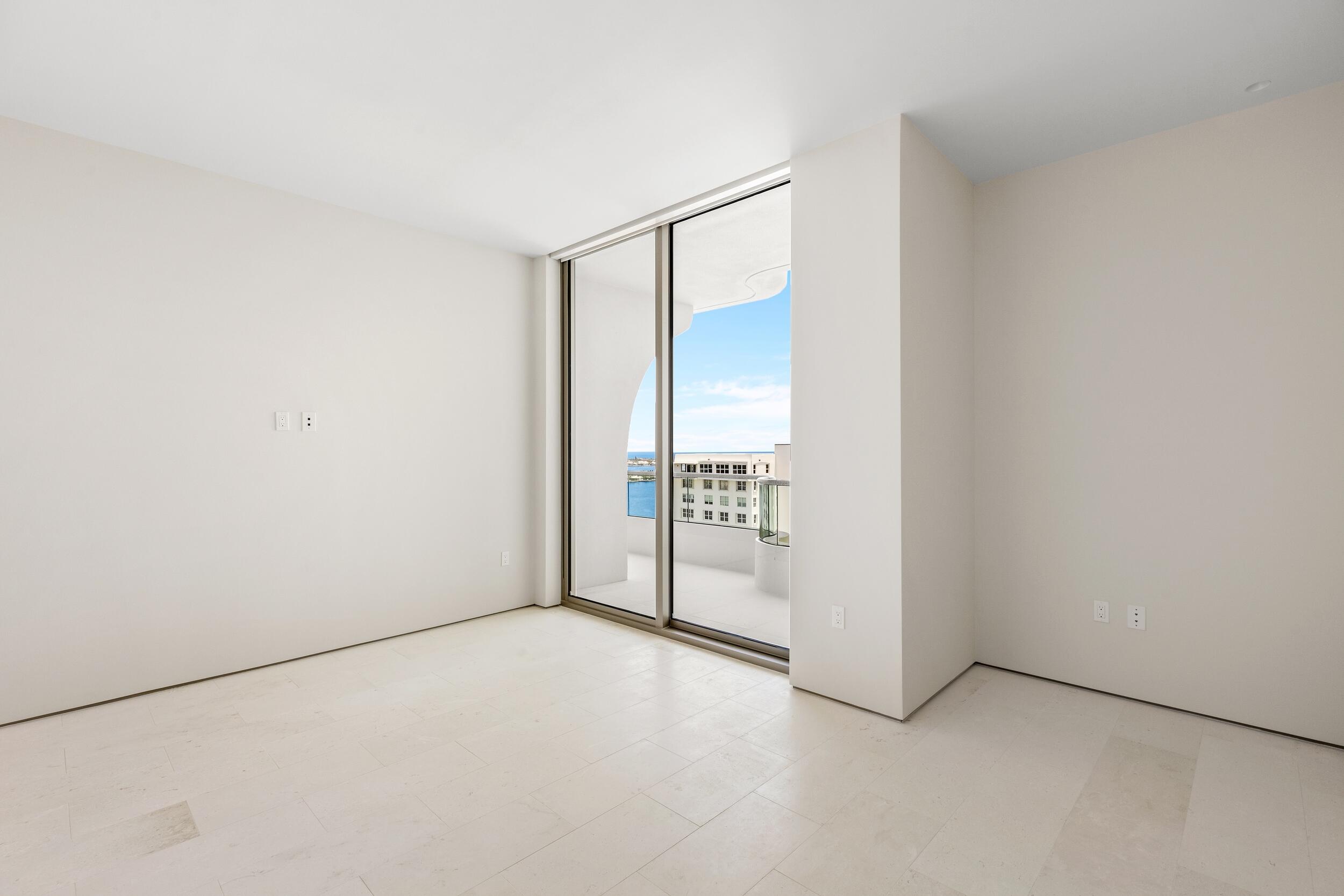 La Clara - Residential