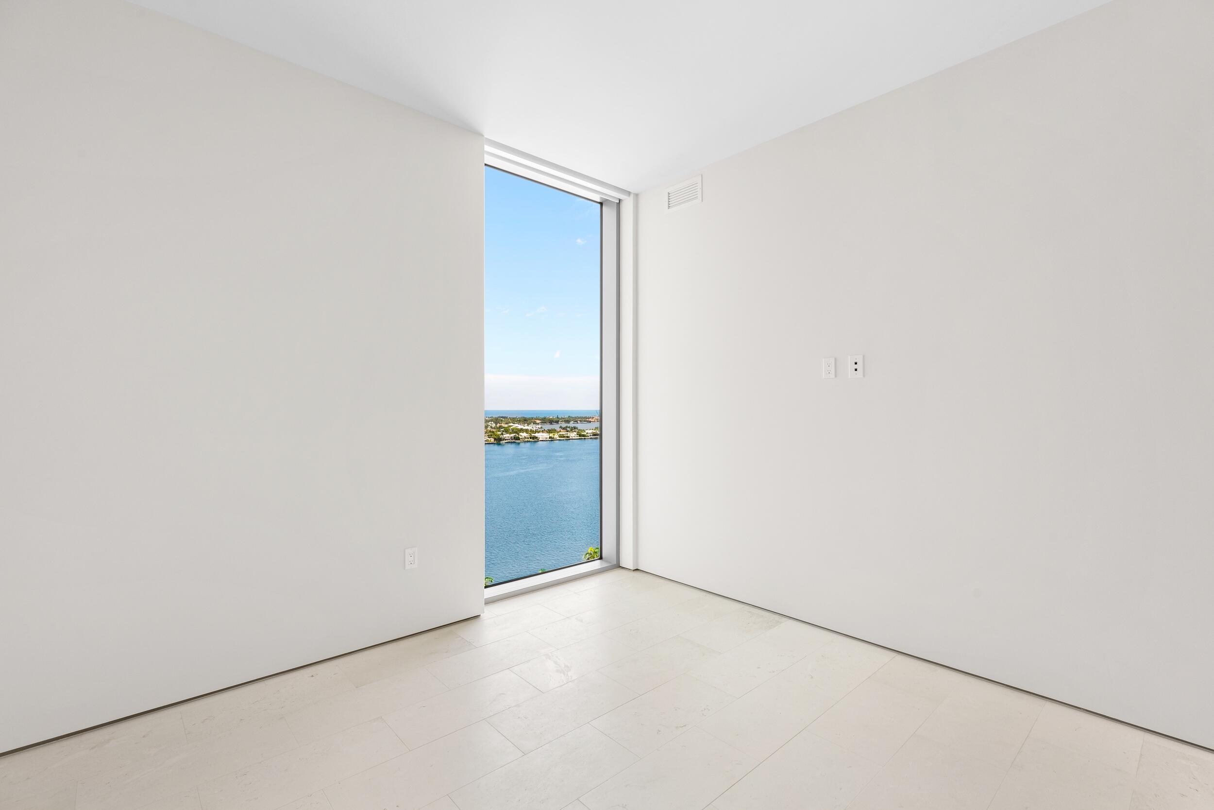 La Clara - Residential