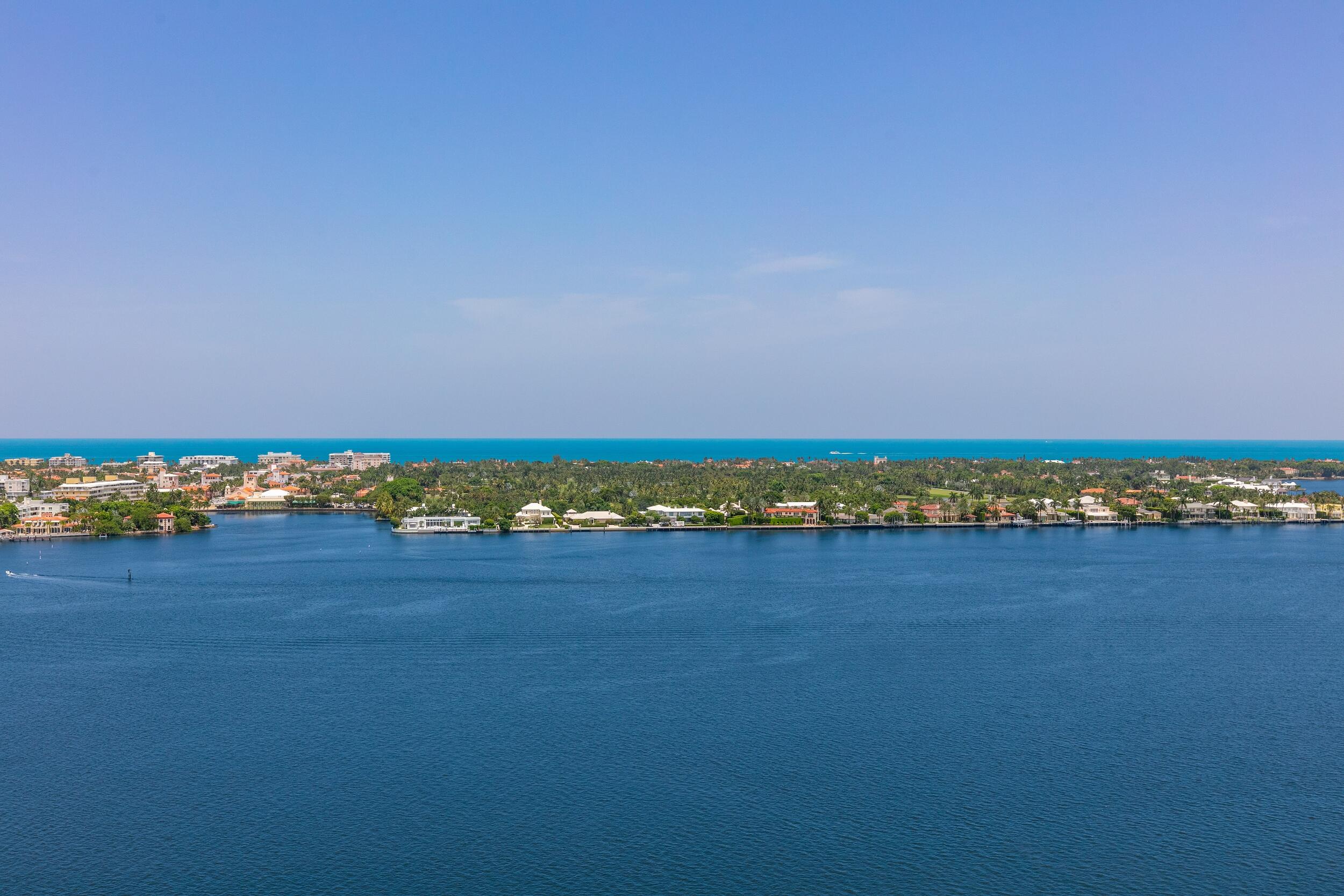 La Clara - Residential