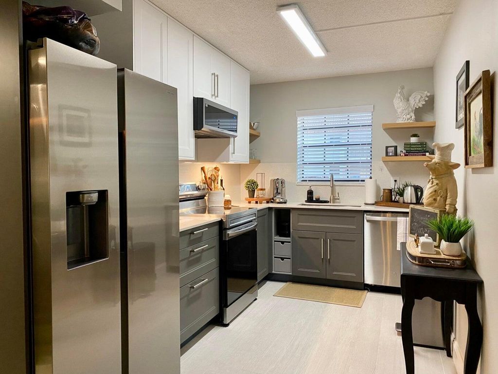 Photo of 315 Palmwood Place #1170, Boca Raton, FL 33431 (MLS # R11078730)