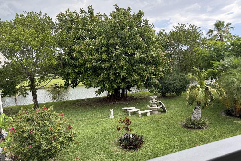 Photo of 260 Prescott M #260, Deerfield Beach, FL 33442 (MLS # B26021429)