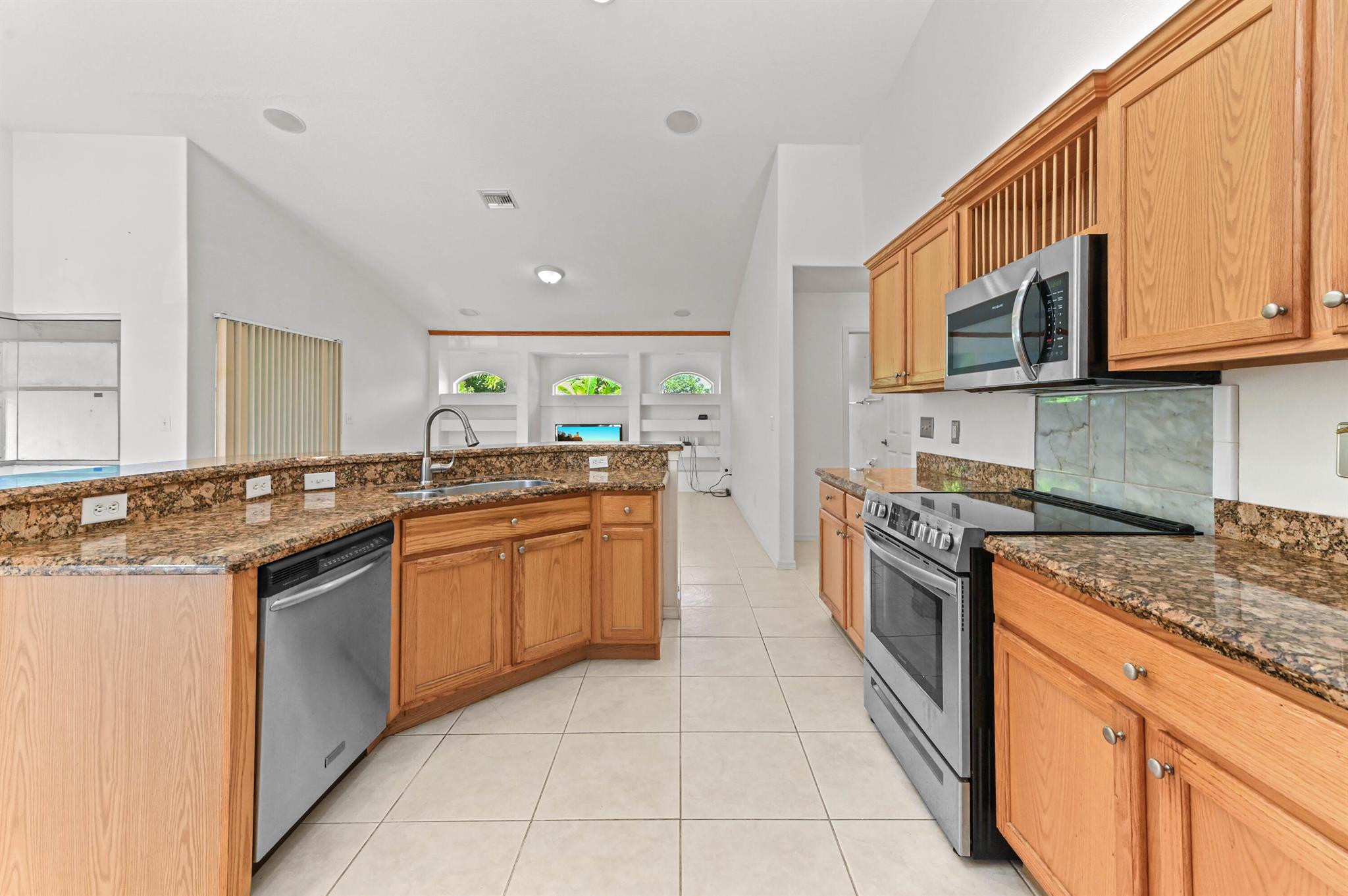 PORT ST LUCIE SECTION 15 - Residential Lease