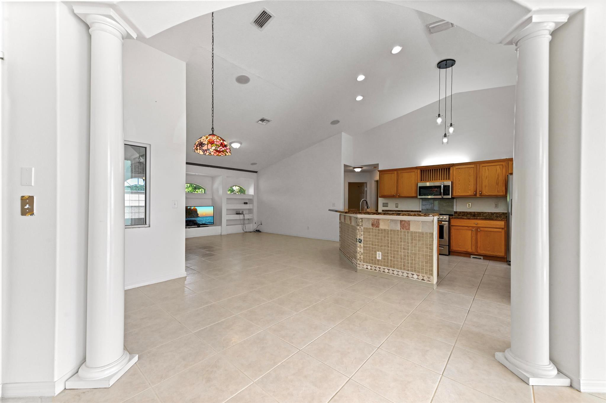 PORT ST LUCIE SECTION 15 - Residential Lease