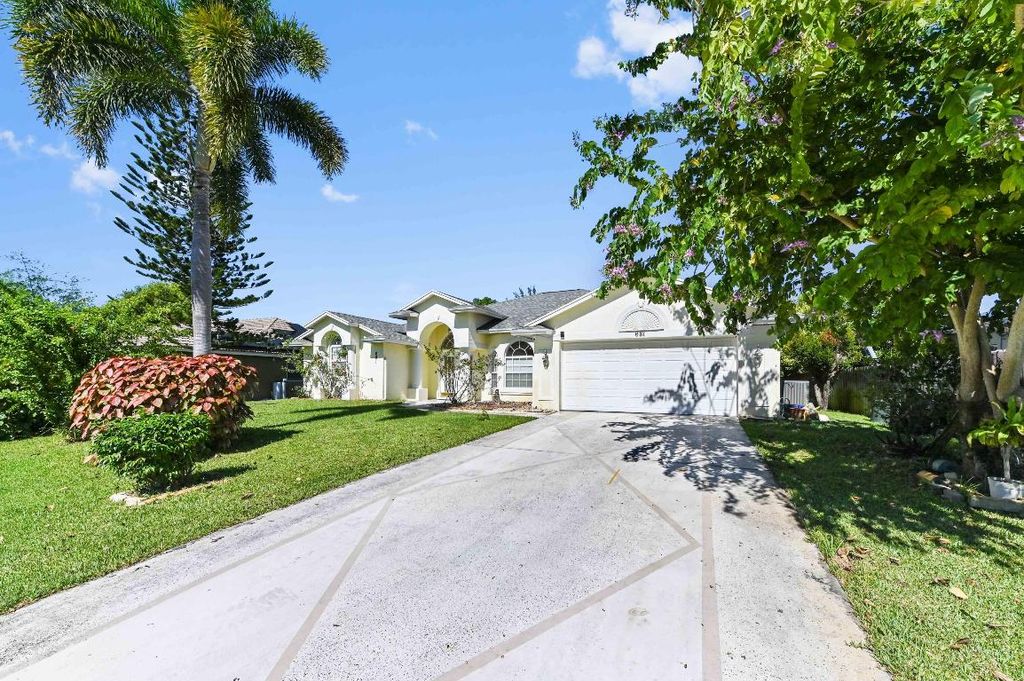 Photo of 681 SW Saragossa Avenue, Port Saint Lucie, FL 34953 (MLS # R11139354)