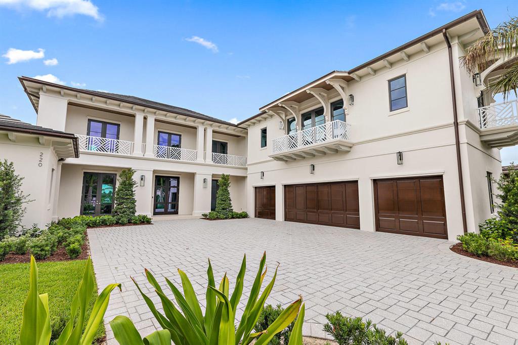 ADMIRALS COVE - Residential