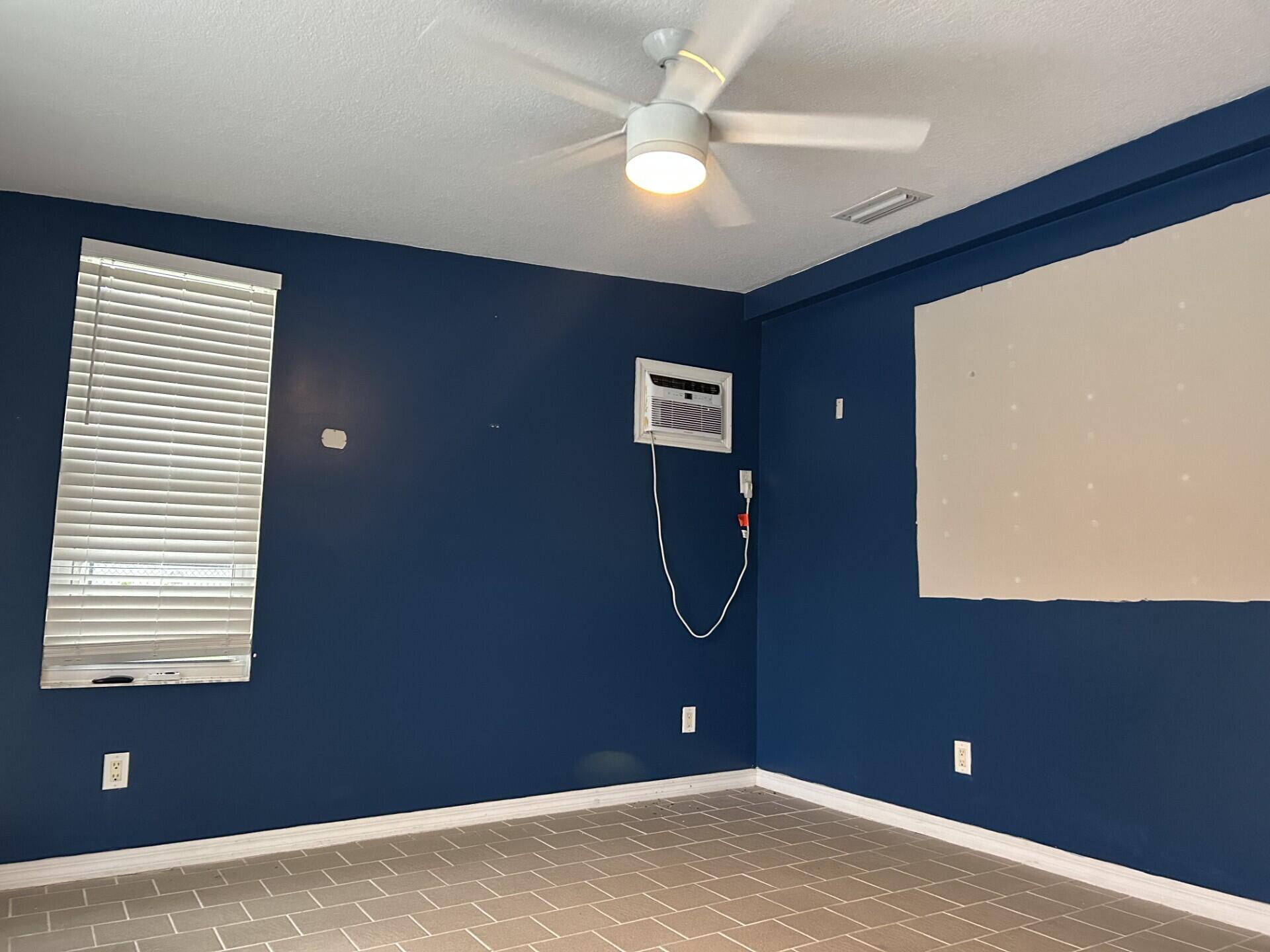 SOUTH PORT ST LUCIE UNIT 4 - Residential