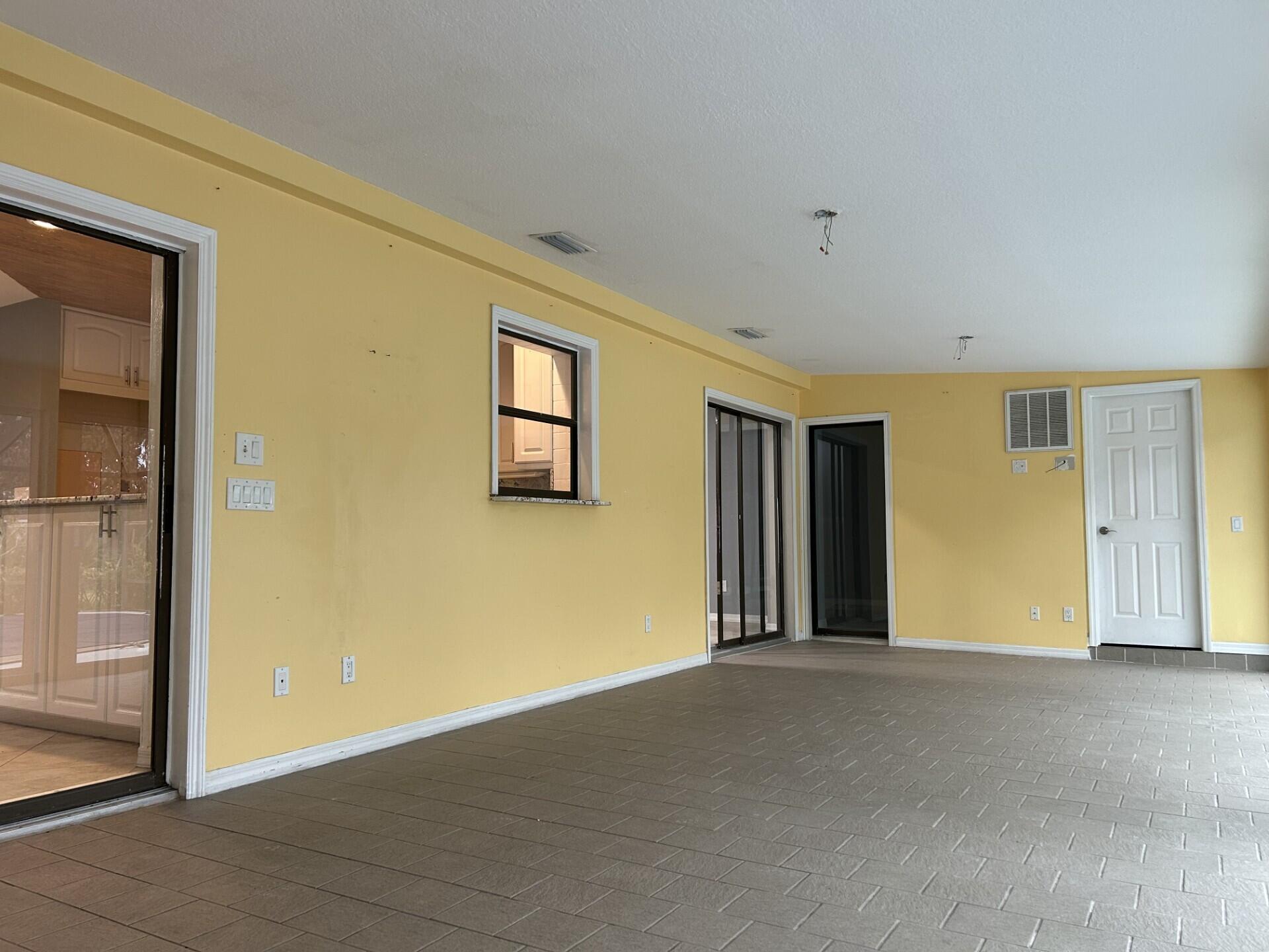 SOUTH PORT ST LUCIE UNIT 4 - Residential