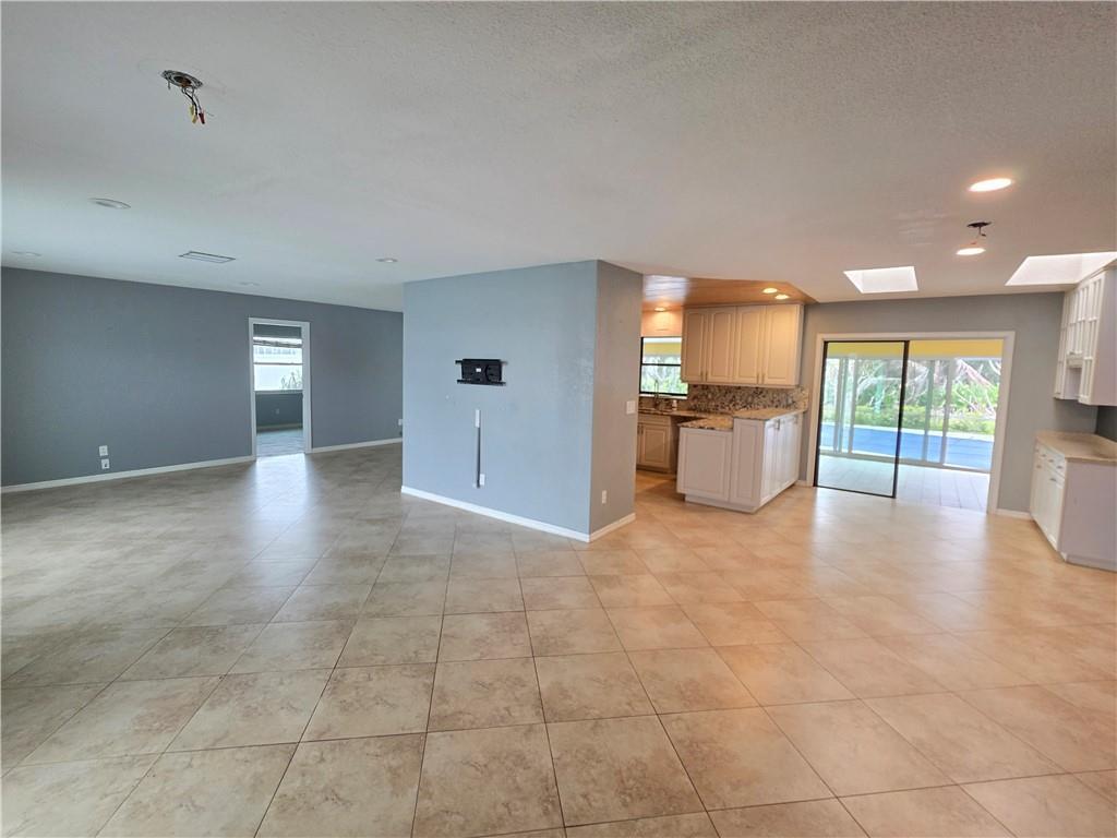 SOUTH PORT ST LUCIE UNIT 4 - Residential